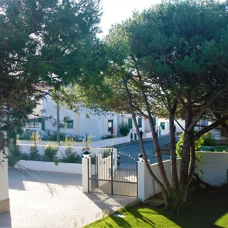 Pensionat Silver Seahorse Garden Retreat Atouguia Da Baleia
