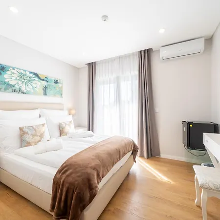 Silver Seahorse Garden Retreat Pensionat 4*