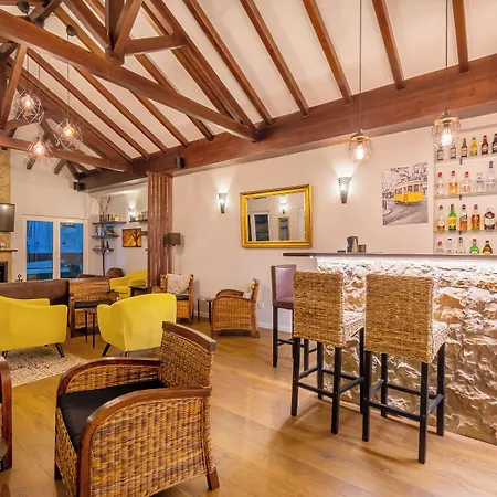 Pensión Silver Seahorse Garden Retreat 4*