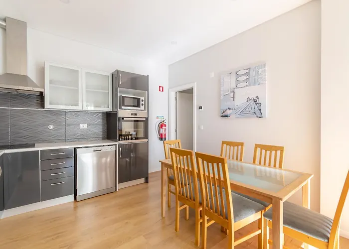 Silver Seahorse Garden Retreat 4*