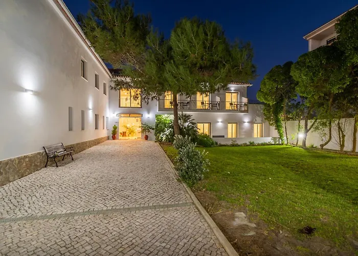 Silver Seahorse Garden Retreat