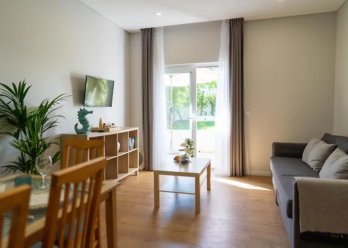 Silver Seahorse Garden Retreat 3* 阿通奎亚·达·巴利亚